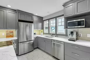 310 E Montauk Hwy, Hampton Bays, NY 11946 - Photo 15