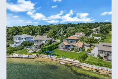 310 E Montauk Highway, Hampton Bays, NY 11946 - Photo 29