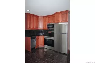 118 Carleton Ave, Islip Terrace, NY 11752 - Photo 3