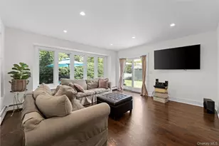 33 Ogden Ave, East Williston, NY 11596 - Photo 9