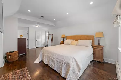 33 Ogden Avenue, East Williston, NY 11596 - Photo 17