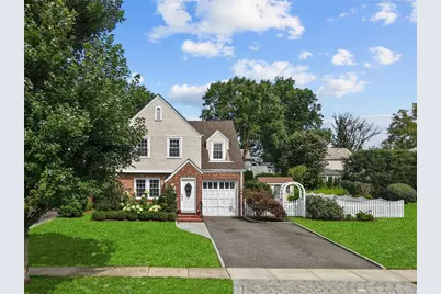 33 Ogden Avenue, East Williston, NY 11596 - Photo 1