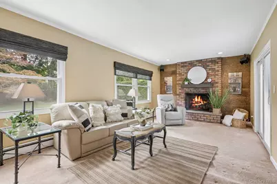 18 Gunther Drive, East Northport, NY 11731 - Photo 5