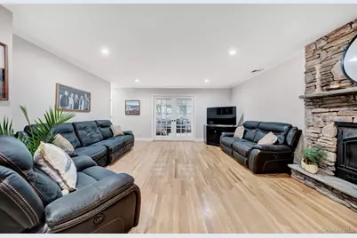 3529 Stratford Road, Wantagh, NY 11793 - Photo 29