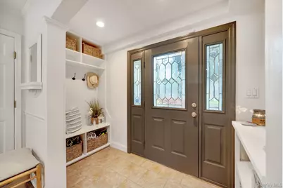 3529 Stratford Road, Wantagh, NY 11793 - Photo 9