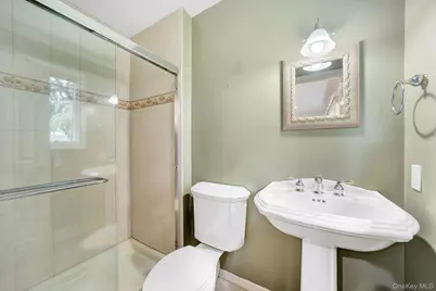 3529 Stratford Road, Wantagh, NY 11793 - Photo 33