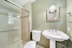 3529 Stratford Rd, Wantagh, NY 11793 - Photo 33