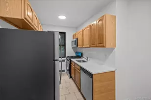 3017 Riverdale Ave, Bronx, NY 10463 - Photo 9