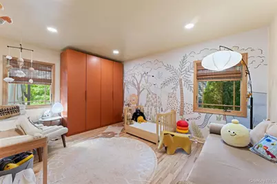 61 Stony Run, New Rochelle, NY 10804 - Photo 13