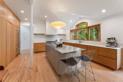 61 Stony Run, New Rochelle, NY 10804 - Photo 5