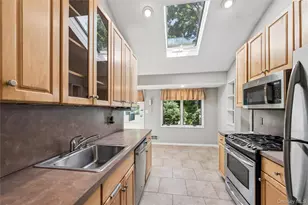 5 Kenny St, Smithtown, NY 11788 - Photo 11