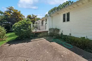 5 Kenny St, Smithtown, NY 11788 - Photo 27