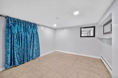 255 Cochran Place, Valley Stream, NY 11581 - Photo 7