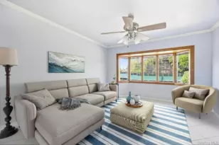 21-08 Ditmars Blvd, Astoria, NY 11105 - Photo 1