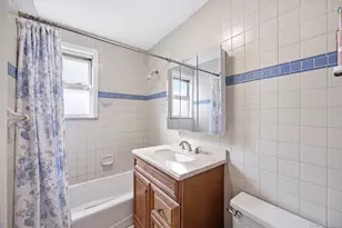 21-08 Ditmars Blvd, Astoria, NY 11105 - Photo 11
