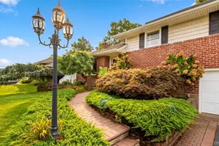 54 Jacqueline Rd, Massapequa, NY 11758 - Photo 3
