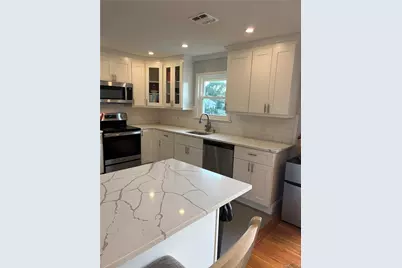 6 Starling Court, Coram, NY 11727 - Photo 3