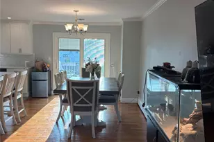 6 Starling Ct, Coram, NY 11727 - Photo 5