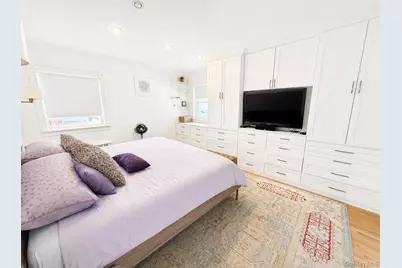 515 Beach 139th Street, Rockaway Park, NY 11694 - Photo 9
