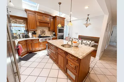515 Beach 139th Street, Rockaway Park, NY 11694 - Photo 7