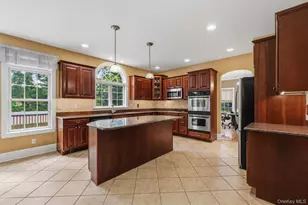 17 Arbor Ct, Poughkeepsie, NY 12603 - Photo 11