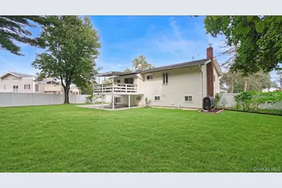 12 Bennington Place, Wheatley Heights, NY 11798 - Photo 29