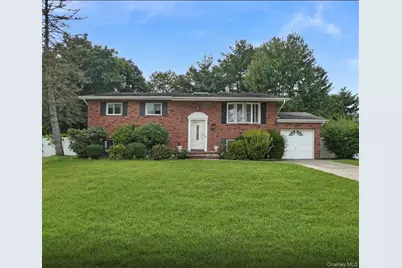 12 Bennington Place, Wheatley Heights, NY 11798 - Photo 3