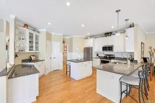7 Wood Hollow Dr, Westhampton, NY 11977 - Photo 9