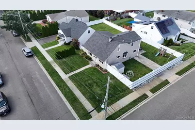 47 Berkeley Place, Massapequa, NY 11758 - Photo 31