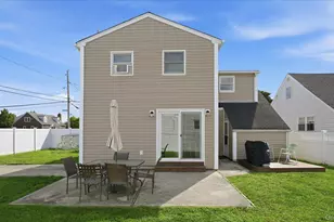 47 Berkeley Pl, Massapequa, NY 11758 - Photo 25