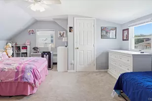 47 Berkeley Pl, Massapequa, NY 11758 - Photo 13