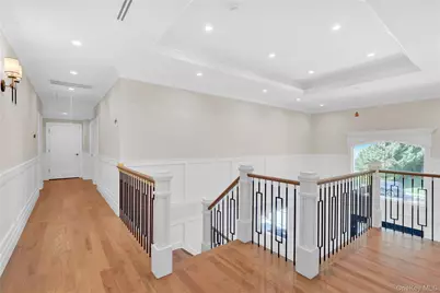 25 Hemlock Lane, Roslyn Heights, NY 11577 - Photo 23