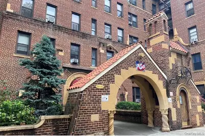 37-21 80th Street #2I, Jackson Heights, NY 11372 - Photo 1