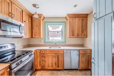 23 Dewey Place, Lindenhurst, NY 11757 - Photo 7