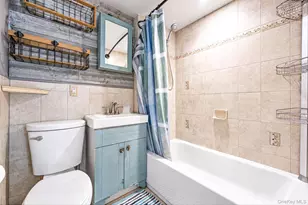 23 Dewey Pl, Lindenhurst, NY 11757 - Photo 13
