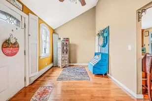 23 Dewey Pl, Lindenhurst, NY 11757 - Photo 5