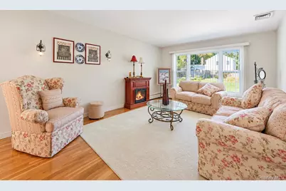 3 Barnsley Crescent, Mount Sinai, NY 11766 - Photo 19