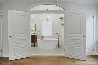 50 Forest Circle, New Rochelle, NY 10804 - Photo 25