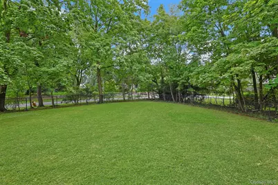 50 Forest Circle, New Rochelle, NY 10804 - Photo 11