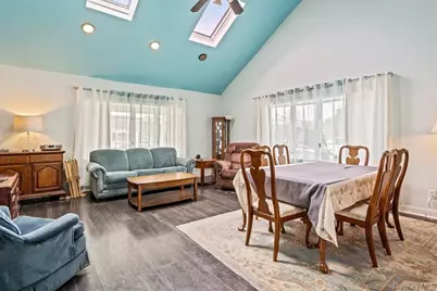 125 W 3rd Street, Ronkonkoma, NY 11779 - Photo 7