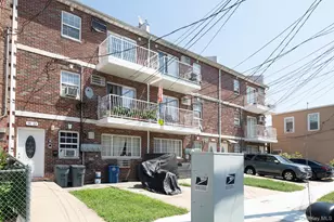 94-87 218th St, Queens Village, NY 11428 - Photo 9