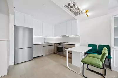 14449 Northern Boulevard #608, Flushing, NY 11354 - Photo 9