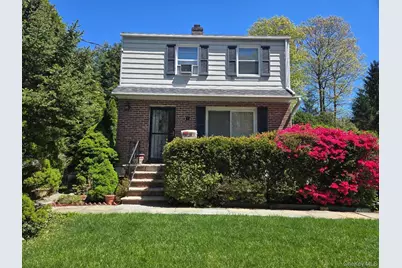 30 Greenvale Circle, White Plains, NY 10607 - Photo 1