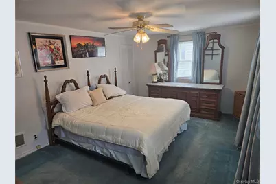 30 Greenvale Circle, White Plains, NY 10607 - Photo 23