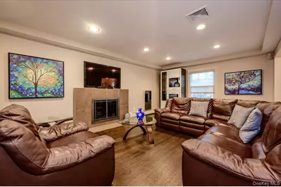 8 Curlew Place, Massapequa, NY 11758 - Photo 3