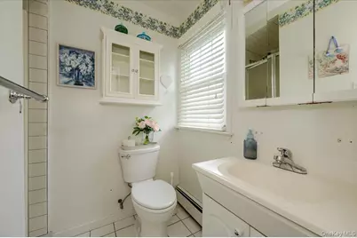 8 Curlew Place, Massapequa, NY 11758 - Photo 15
