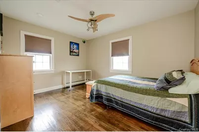 8 Curlew Place, Massapequa, NY 11758 - Photo 17