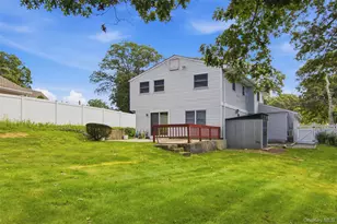 224 Holbrook Ave, Ronkonkoma, NY 11779 - Photo 35
