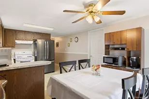 224 Holbrook Ave, Ronkonkoma, NY 11779 - Photo 31