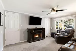 224 Holbrook Ave, Ronkonkoma, NY 11779 - Photo 23